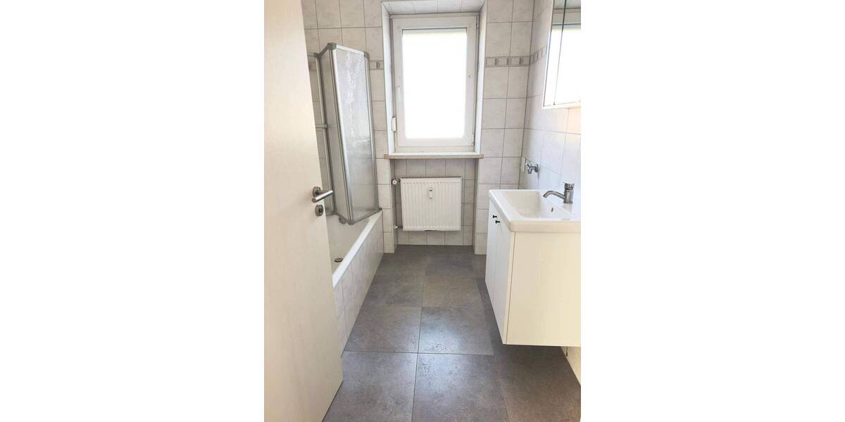 Etagenwohnung Vilsbiburg Reit - 3 Zimmer, 100 m&sup2;, 900&euro; | Angebot:26833508