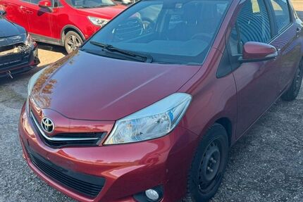 Toyota Yaris 213.143 km 3.899 &euro; Euskirchen 53879