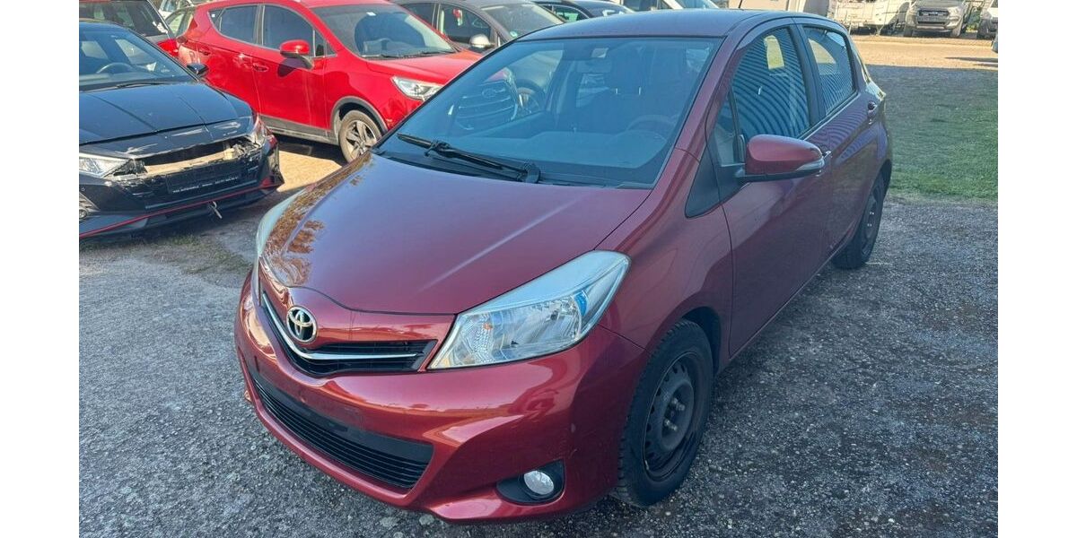 Toyota Yaris 213.143 km 3.899 &euro; Euskirchen 53879