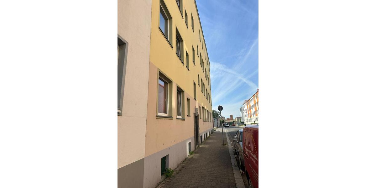 Saniertes Mehrfamilienhaus in der Neuen Neustadt Magdeburg zimmer