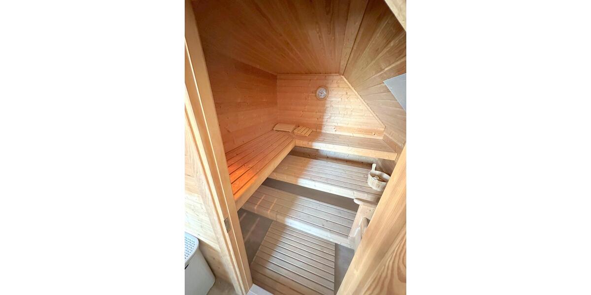 Doppelhaushälfte Emden - 6 Zimmer, 239 m&sup2;, 2.350&euro; | Angebot:26249360