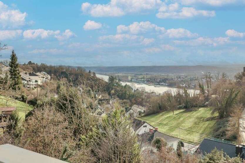 Haus zum Kaufen in Linz am Rhein 840.000 € 320 m²