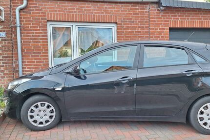 Hyundai i30 135.000 km 6.800 &euro; Rümpel 23843