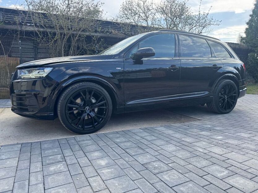 Q7