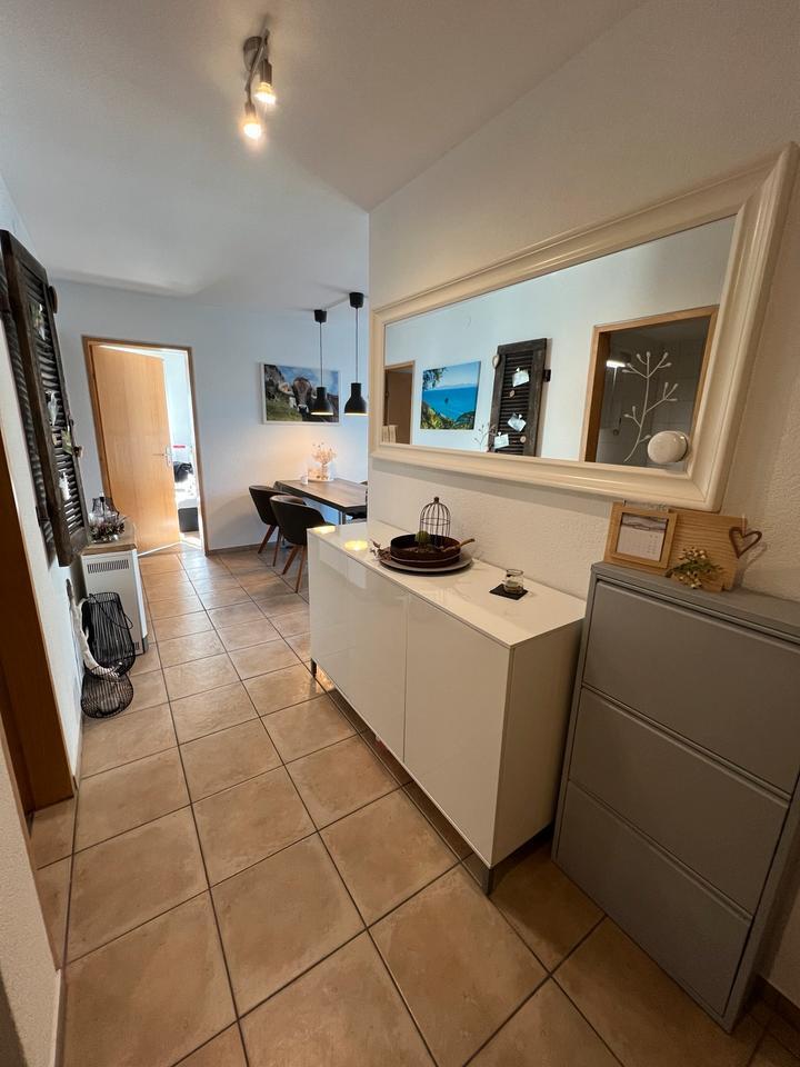 Schöne 3,5 Zimmer Eigentumswohnung mit 2 Balkonen