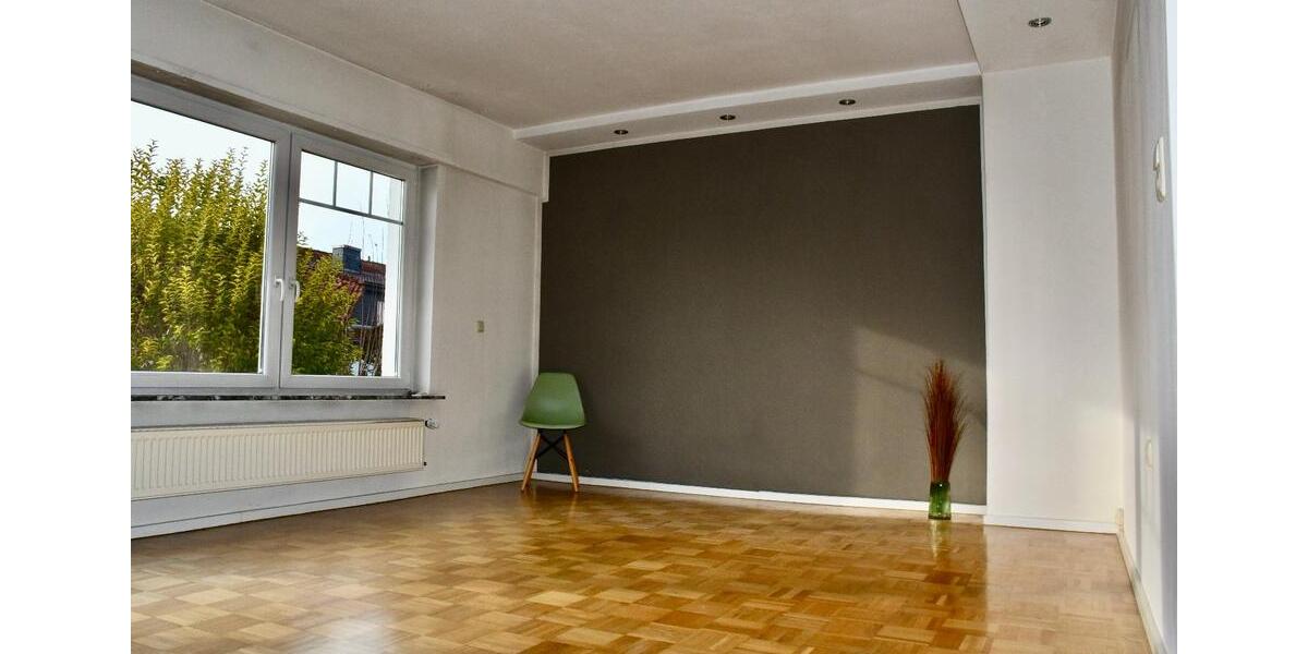Wohnung direkt in Neuhof - 82m² - 45 Zimmer 5 zimmer