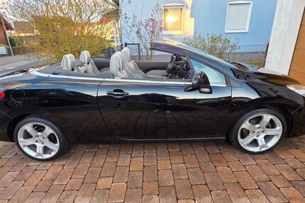 Peugeot 308 121.000 km 5.800 &euro; Wolfhagen 34466