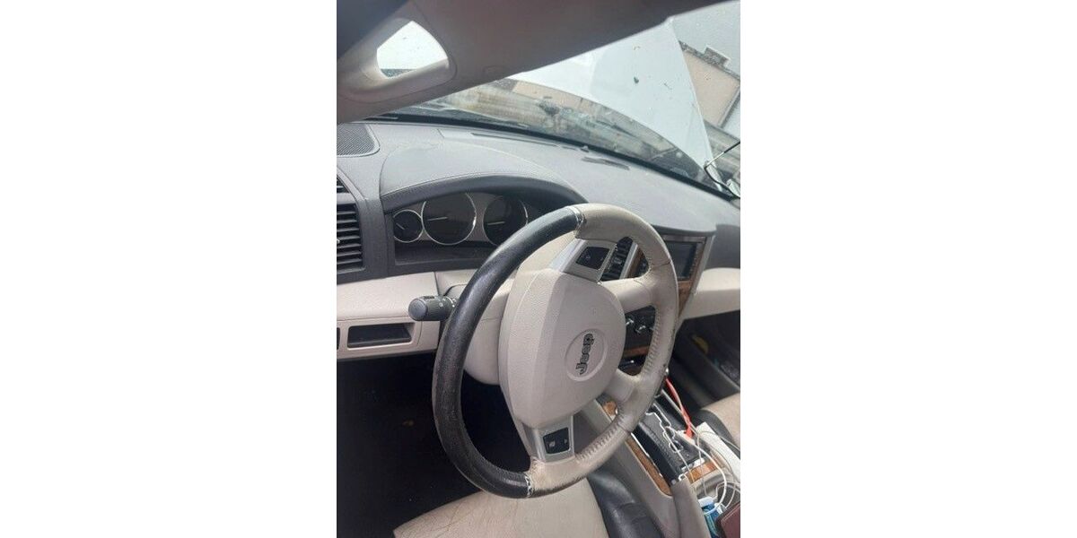 Jeep Grand Cherokee 220.500 km 4.400 &euro; Aschaffenburg 63741