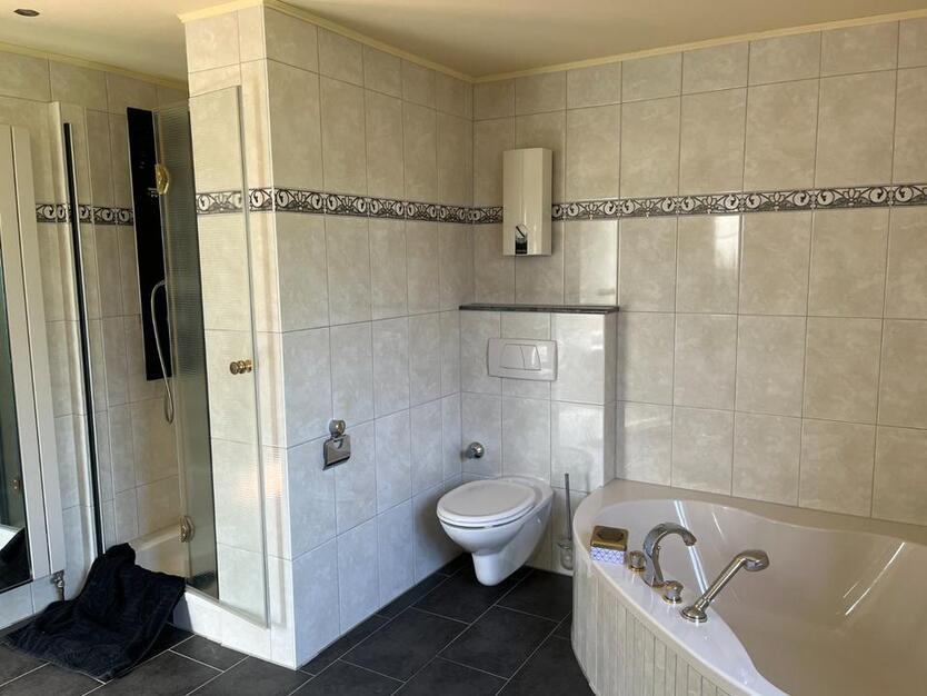 Einfamilienhaus 160 qm Wohnfläche mit großer Terrasse
