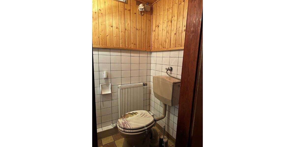 Einfamilienhaus - Raumwunder, teilmöbliert zu verkaufen - Einfamilienhaus Schleiz | Angebot:26000087