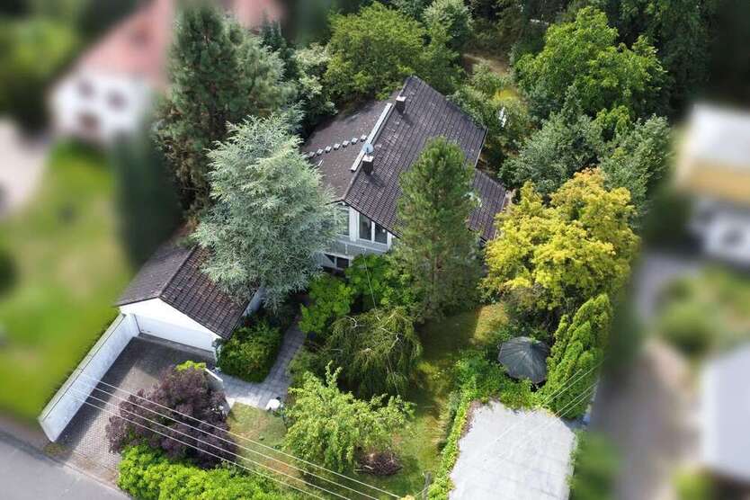 Haus zum Kaufen in Bennewitz 900.000 € 220 m²