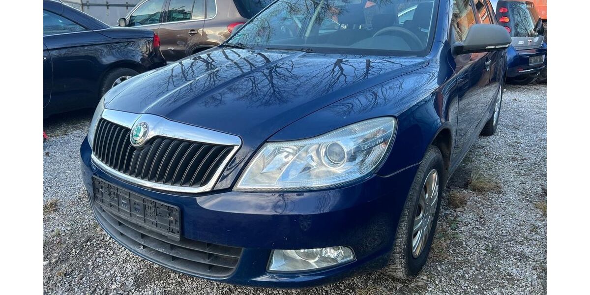Skoda Octavia 179.000 km 2.999 &euro; Rosenheim 83026