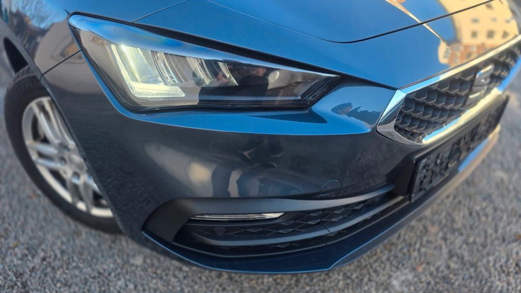 Seat Leon 60.200 km 18.599 &euro; Chemnitz 09113