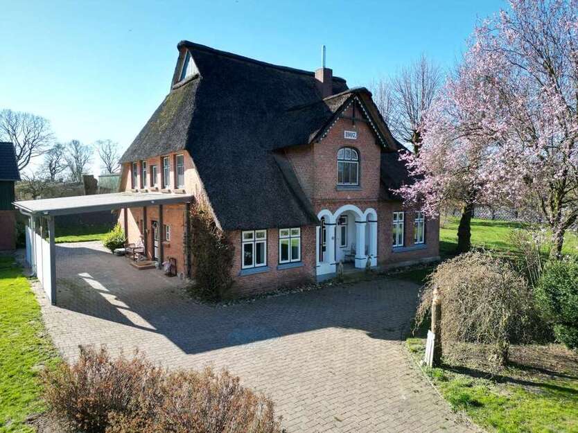Haus zum Kaufen in Sankt Michaelisdonn 795.000 € 300 m²