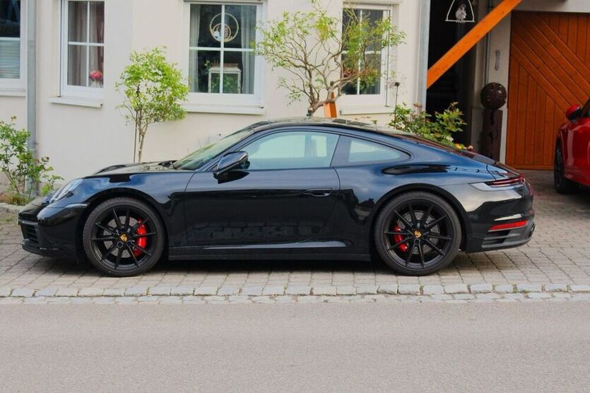 992