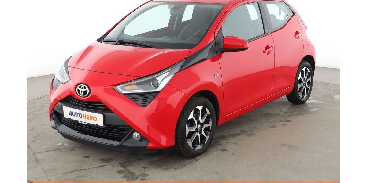 Toyota Aygo (X) 40.999 km 13.530 &euro; Leipzig 04328
