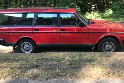 Volvo 240 260.500 km 15.500 € Berlin 10559