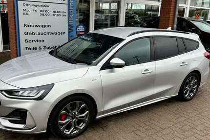 Ford Focus 23.500 km 26.980 &euro; Waren 17192