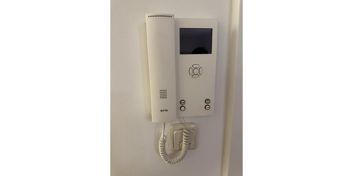 attraktive Kapitalanlage - vermietete 4-Raum-Wohnung im Grünen mit Balkon und Stellplatz - Etagenwohnung Gera | Angebot:27362900