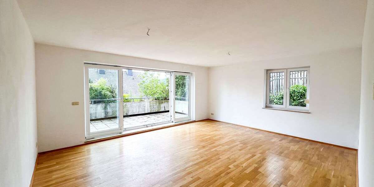 Etagenwohnung Jena - 4 Zimmer, 130 m&sup2;, 1.490&euro; | Angebot:26826173