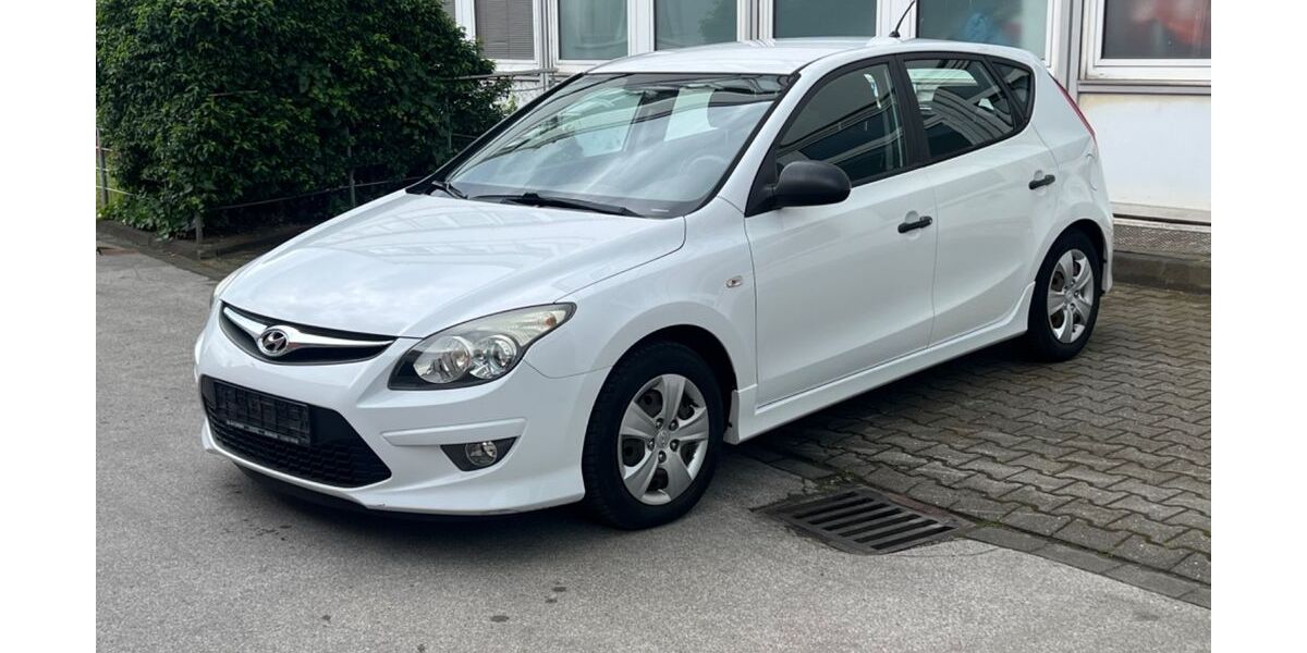 Hyundai i30 119.123 km 3.999 &euro; Neuss 41469
