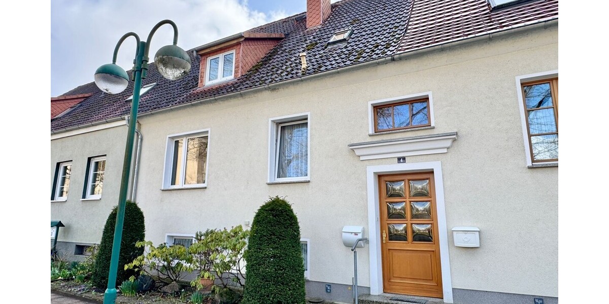 HORN IMMOBILIEN ++ RESERVIERT! interessantes Haus in Neustrelitz ruhige und historische Lage - Reihenmittelhaus Neustrelitz | Angebot:26199634