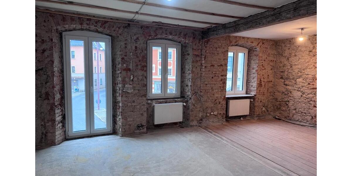 Mehrfamilienhaus, Wohnhaus Selb - 8 Zimmer, 268 m&sup2;, 195.000&euro; | Angebot:26988233