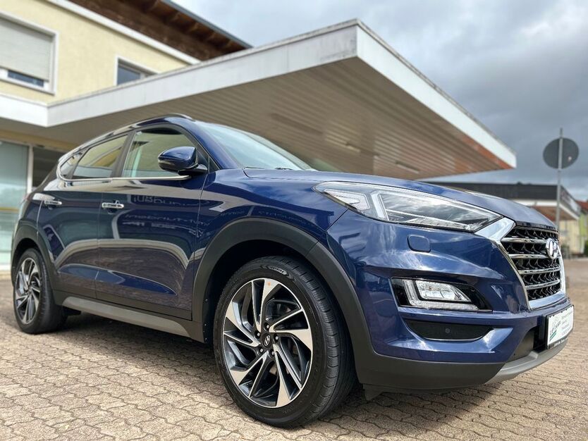 Hyundai TUCSON 114.000 km 18.900 € Losheim am See 66679