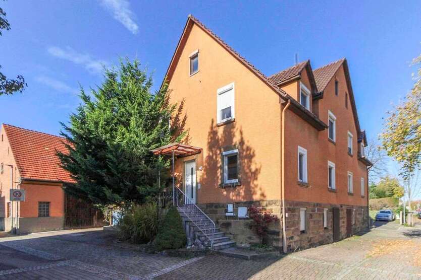 Haus zum Kaufen in Erligheim 420.000 € 150.98 m²