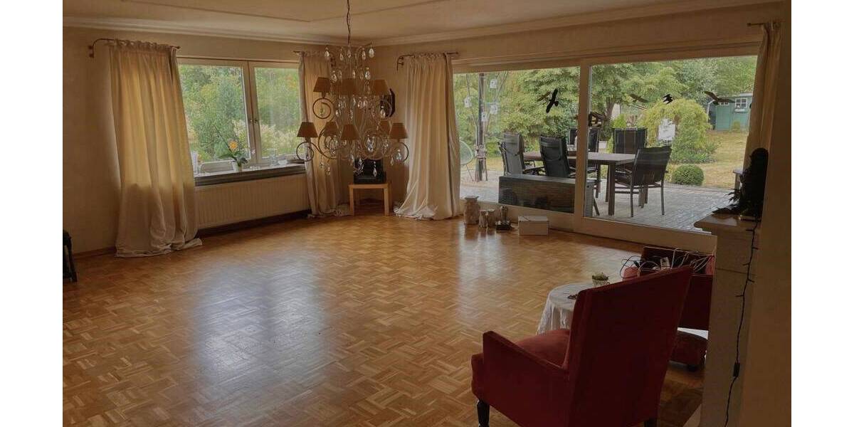 Einfamilienhaus Lüchow Künsche - 1 Zimmer, 300 m&sup2;, 320.000&euro; | Angebot:25771406
