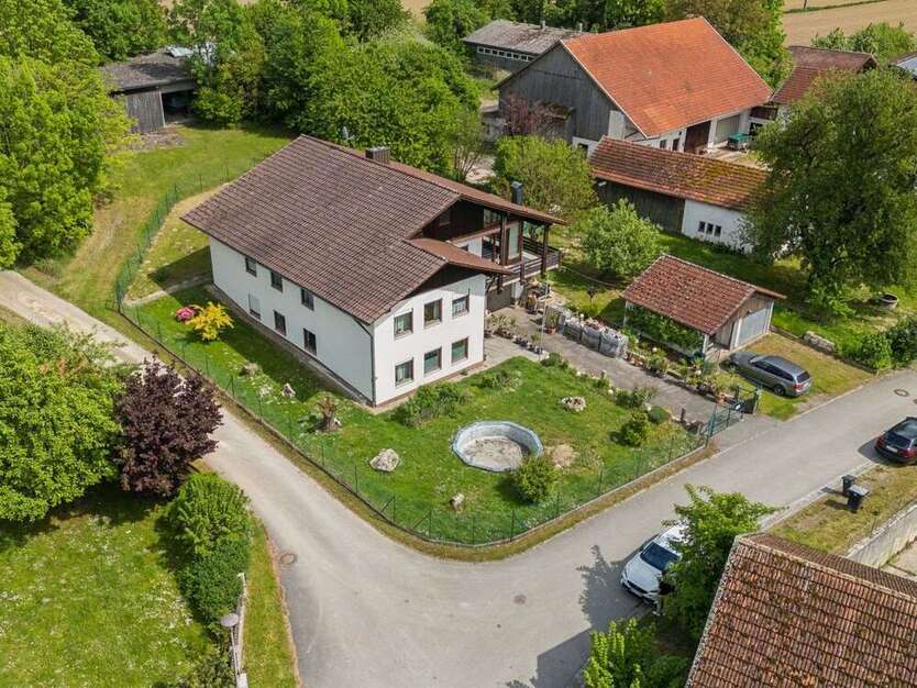 Haus zum Kaufen in Ruhstorf an der Rott 439.000 € 283 m²