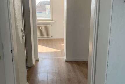 Wohnung Offenbach Zentrum - 2 Zimmer, 75 m&sup2;, 900&euro; | Angebot:27024471
