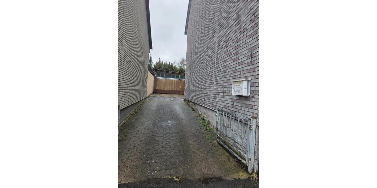 Einfamilienhaus Einbeck - 11 Zimmer, 253 m&sup2;, 1.200&euro; | Angebot:26500466