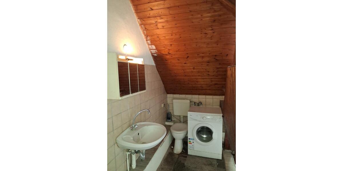 Dachgeschoßwohnung Northeim - 2 Zimmer, 40 m&sup2;, 180&euro; | Angebot:26342174