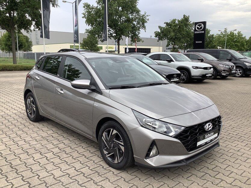 i20