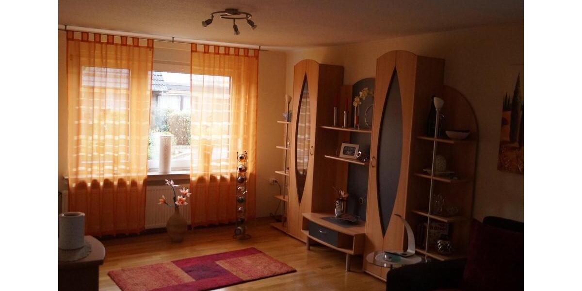 Einfamilienhaus Lingen (Ems) - 6 Zimmer, 104 m&sup2;, 1.100&euro; | Angebot:26215926