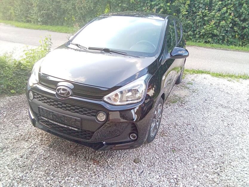 i10