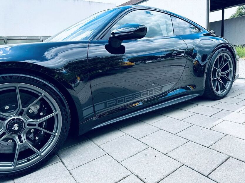 992