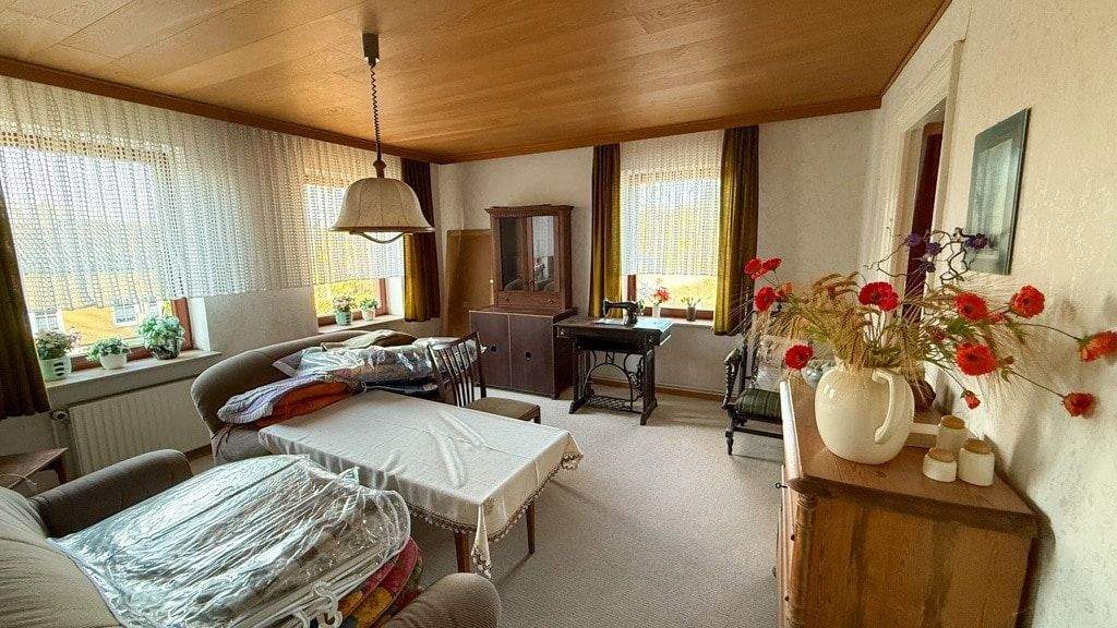 Reihenendhaus Handewitt - 8 Zimmer, 234 m&sup2;, 229.000&euro; | Angebot:25770563