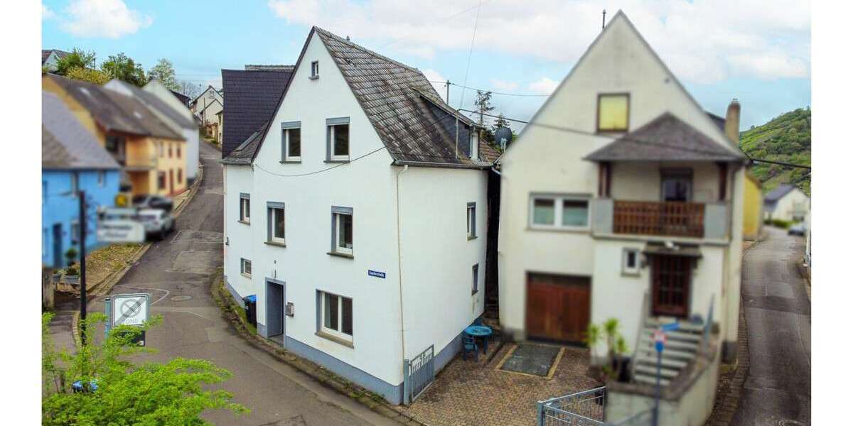 Haus zum Kaufen in Neumagen-Dhron 99.000 € 87.08 m² 4 zimmer