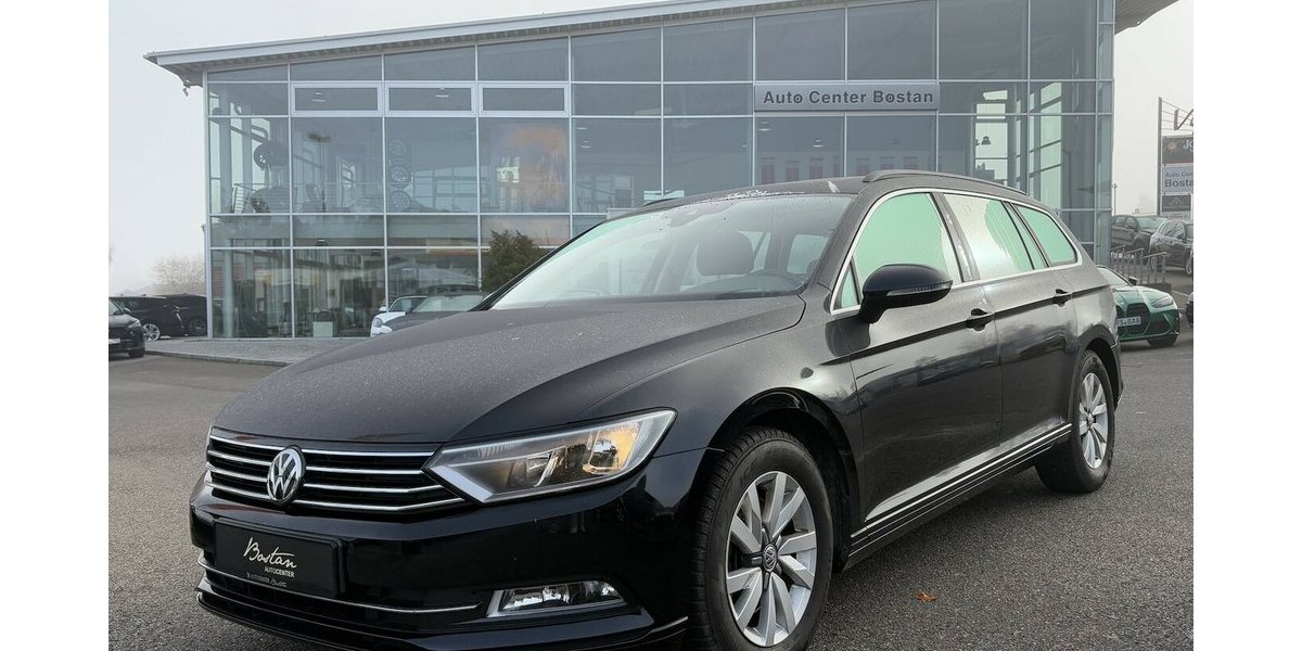 VW Passat 1.4 TSI PANORAMA/KAMERA/NAVI/DSG/MASSAGE 96.303 km 16.900 &euro; Villingen-Schwenningen 78054