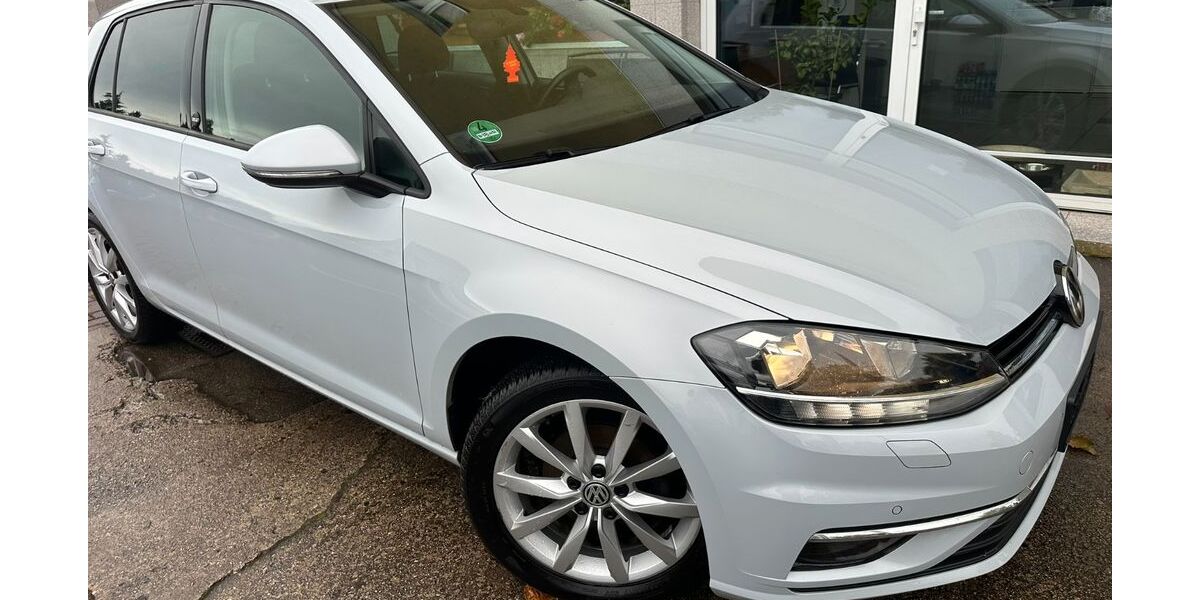 VW Golf 93.570 km 11.900 &euro; Berlin 12524