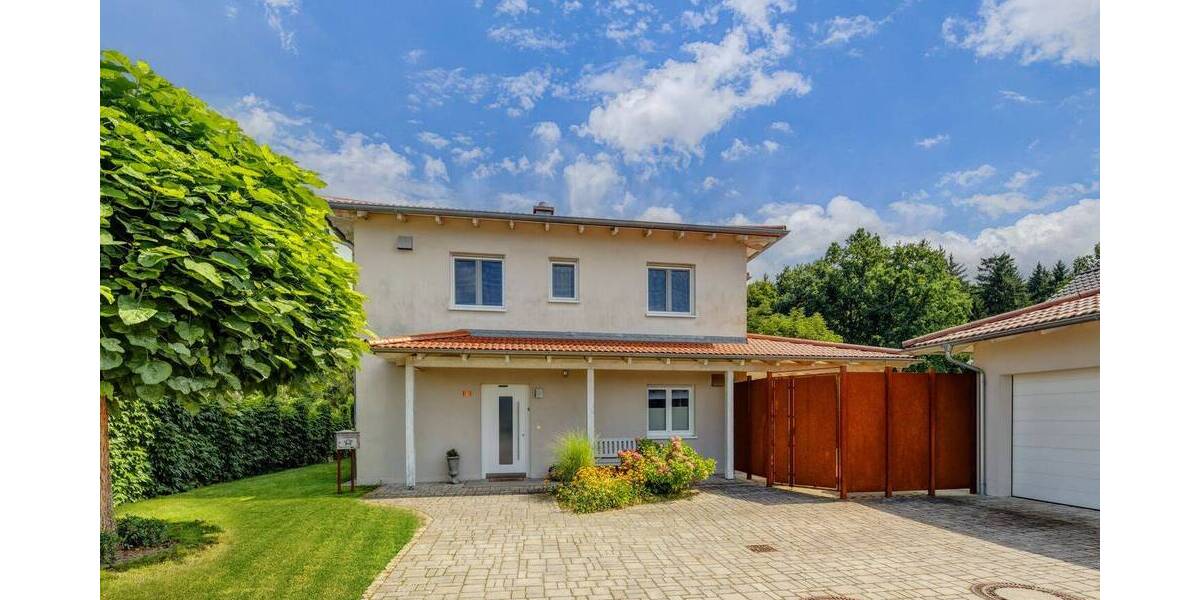 Perfekt für Familien in ruhiger Ortsrandlage! Großzügiges Einfamilienhaus mit moderner Ausstattung! 6 zimmer