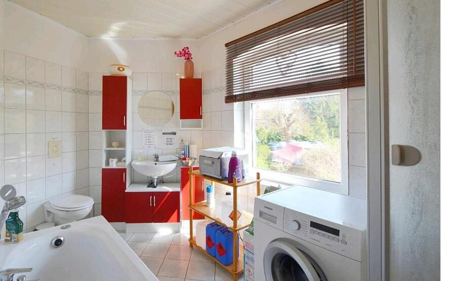 Frisch renovierte 2 Zi. Wohnung Obergeschoss 23992 Neukloster zimmer