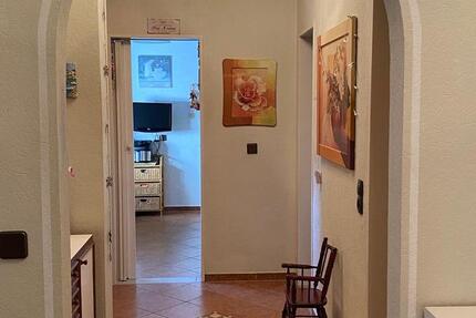 4,5 Zimmer-Wohnung mit Balkon und Garage in guter Lage