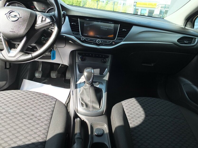 Opel Astra EDITION START-STOP NAVI KLIMA TEMPOMAT 98.758 km 9.904 € Köln 50858