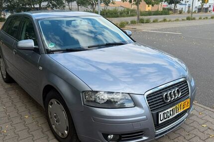 Audi A3 153.300 km 3.499 &euro; Höchberg 97204