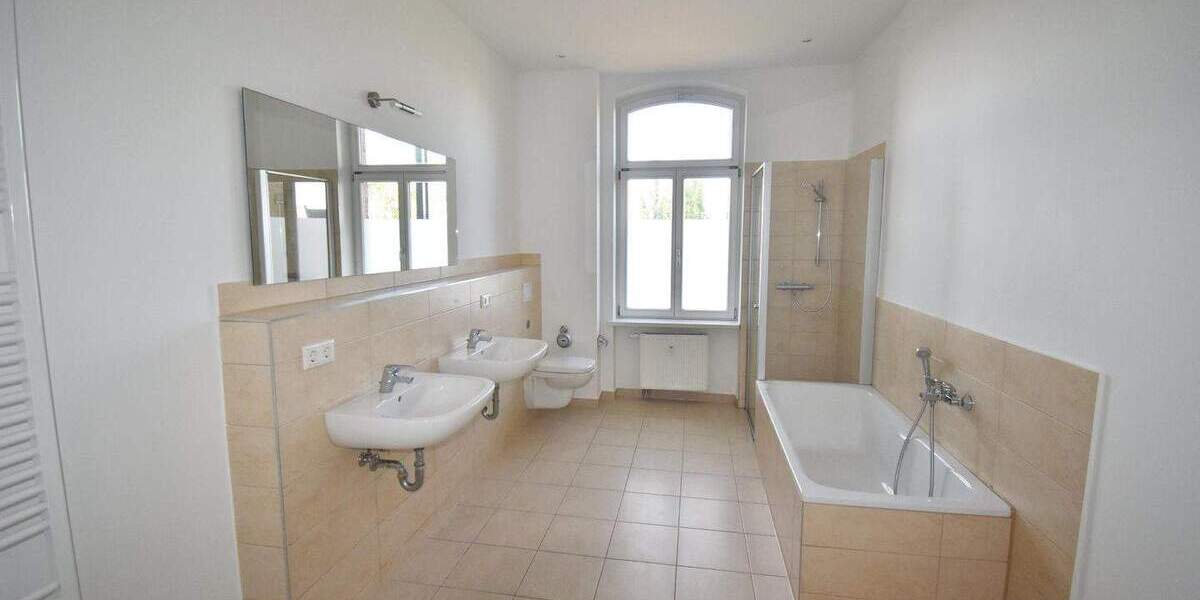 4-Zimmer-Wohnung mit Balkon in Gründerzeitambiente 4 zimmer