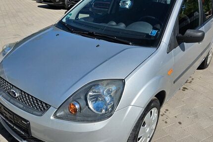 Ford Fiesta 150.054 km 850 &euro; Lachen-Speyerdorf 67435