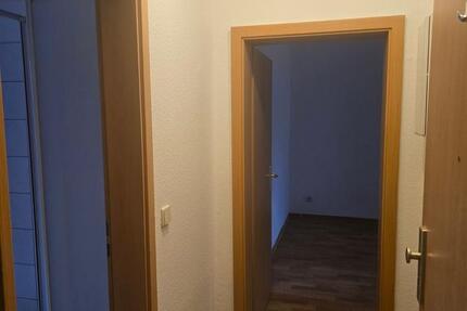 Tolle 2 -Raumwohnung mit Balkon + Aufzug + Dusche im Hochparterre! 2 zimmer